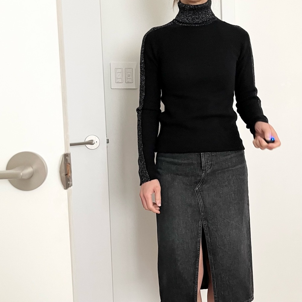 NWT ATM cashmere black turtleneck sweater with metallic details, XS